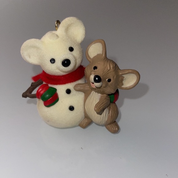 Four Vintage Hallmark Ornaments - Picture 3 of 9